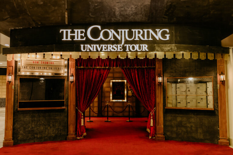 01 The Conjuring Experience Tour Entrance 1 768x511 1