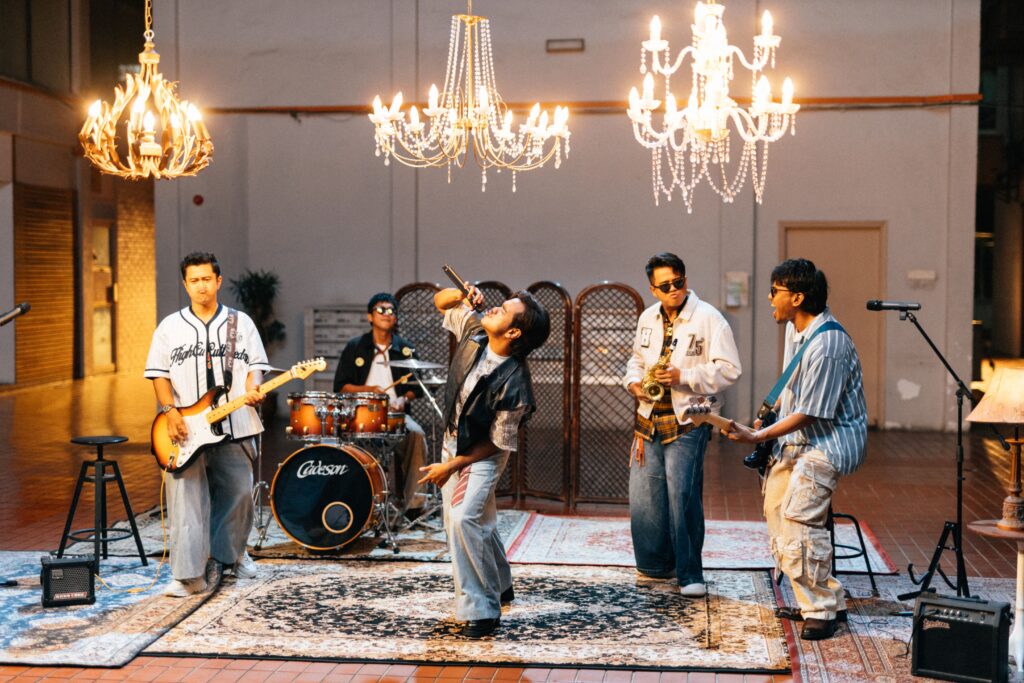 Danny许佳麟携手 Alif Satar & The Locos、Kidd Santhe推出《Bersama, Kita Tertarik》一杯Teh Tarik 唱响马来西亚多元团结力量 4 888merdeka 297