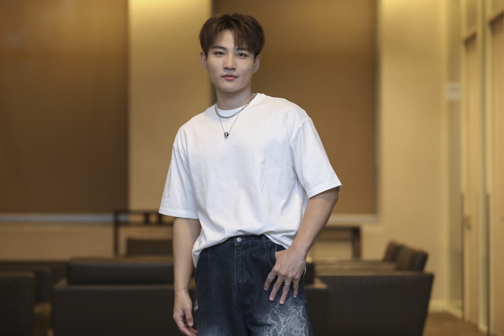 中国实力唱将Rex李鑫一来马录制《音乐有你2》 盼与曹格、尤长靖合作 4 ASTRO 2916