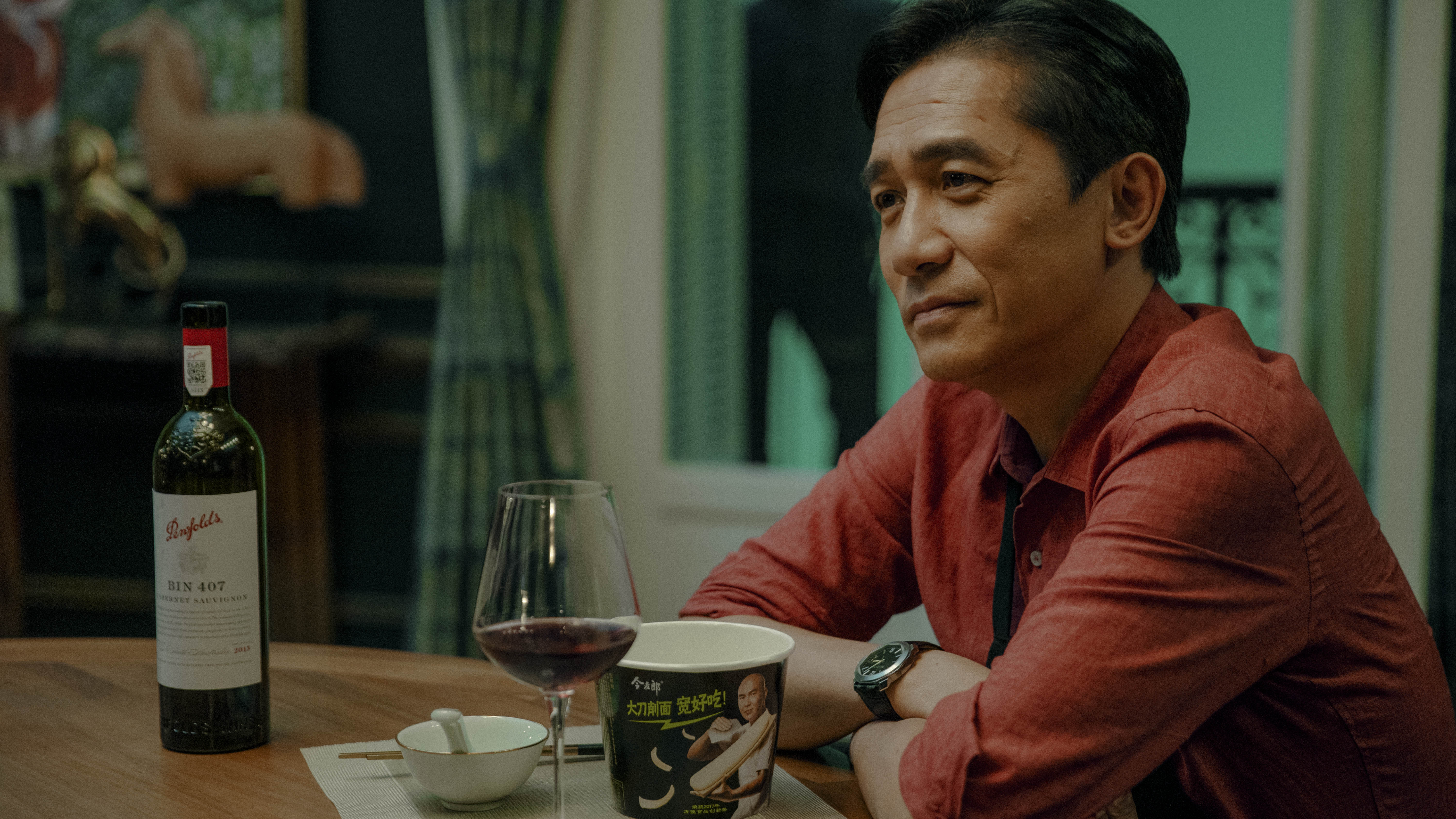 《猎狐行动》热映中!梁朝伟挑战反派狠飙演技 段奕宏为戏狂减脂、献唱法语版《月亮代表我的心》 9 DSC02301