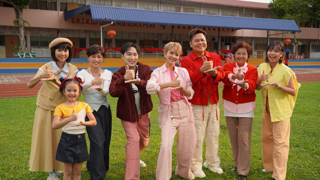 首要媒体马年贺岁MV杀青 陈慧恬紧张怕马发脾气 叶剑锋自嘲跳舞像机器人 1 DSC02308