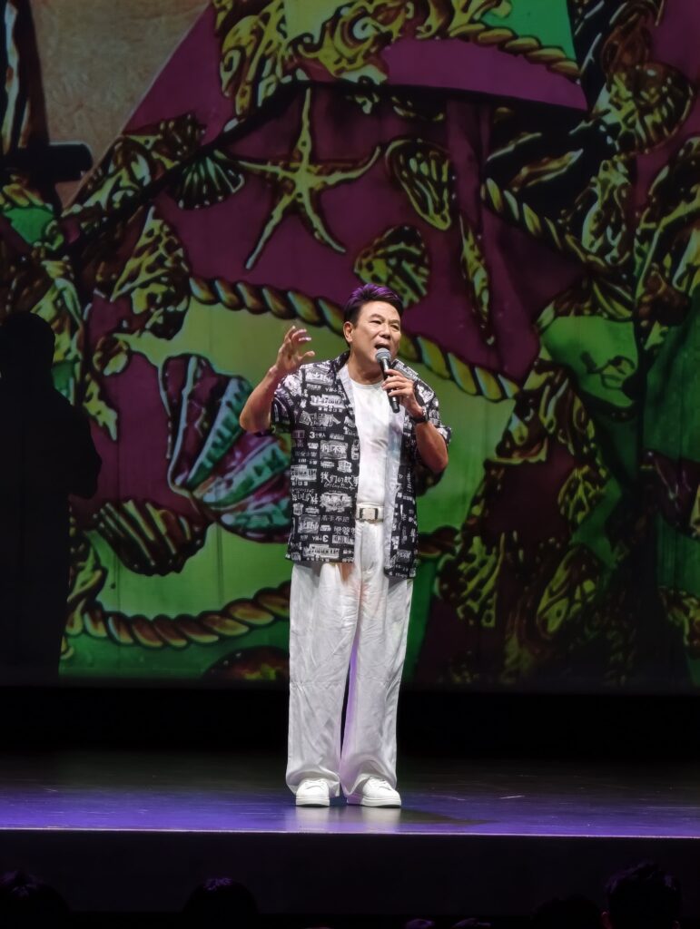 梁志强脱口秀唱足9首经典歌曲掀回忆杀 携卢卡斯爆笑开战大谈新马文化 5 IMG 20260726 173150