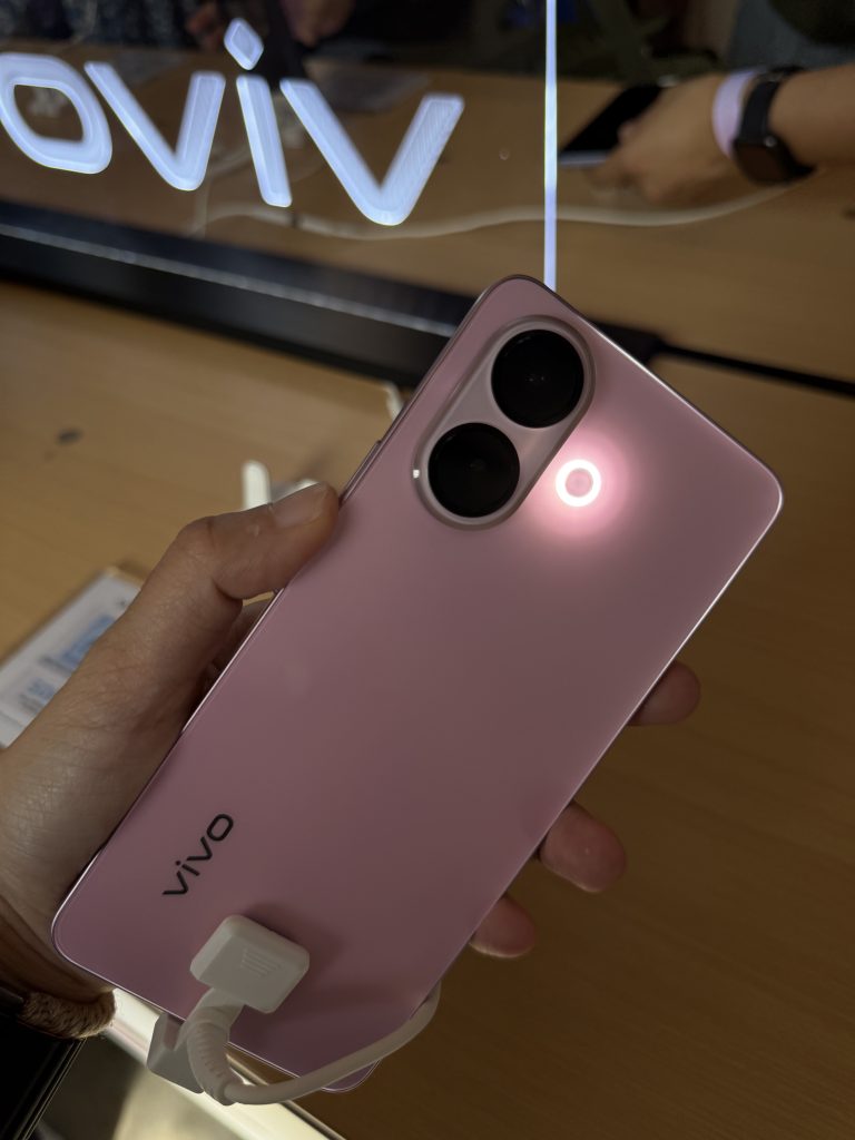 vivo V60 Lite 5G强势登陆大马- 史上最硬核Lite来啦!售价从 RM1,199 起 6 IMG 3226 1
