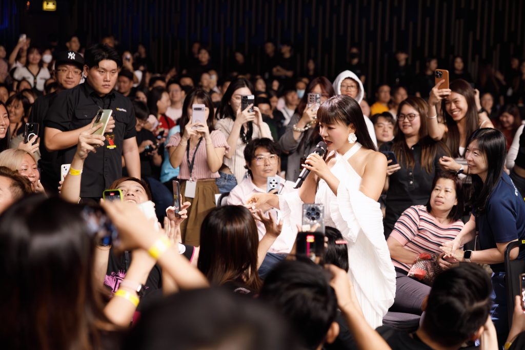 丁当《夜游》巡回演唱会吉隆坡站庆祝出道18周年 身穿马来西亚传统服饰唱马来歌打造大马限定惊喜 3 IMG 4115