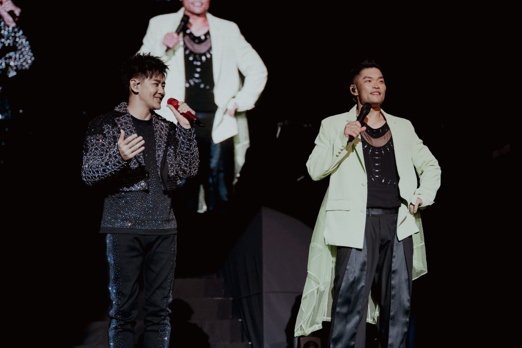 《颖风哲起》林志颖×李玖哲首度合体开唱:「表演不会因为玖哲在打9折!」李玖哲妈妈笑称他比林志颖更像大哥 1 NJ2506 087