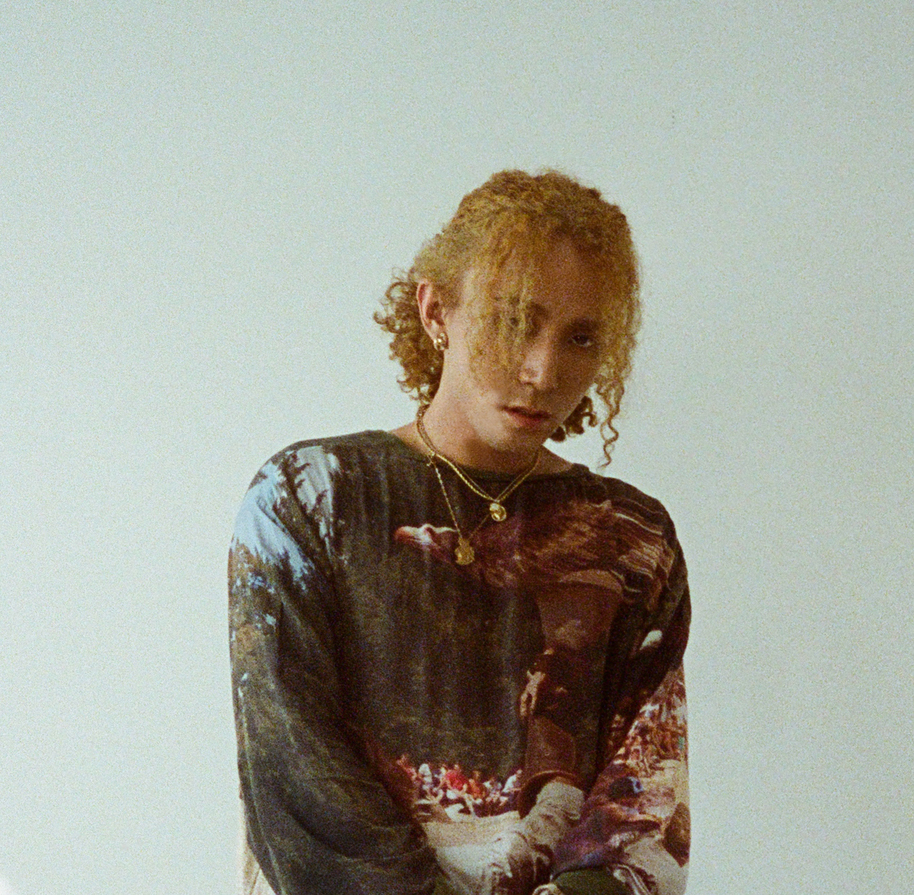 DEAN 厂牌 you.will.knovv 旗下 Tabber、Rad Museum、Miso 10.04 首登大马!三人隔空喊话期待与粉丝见面,来马计划打卡双峰塔、点名想吃 Nasi Goreng 2 Rad Museum profile 02