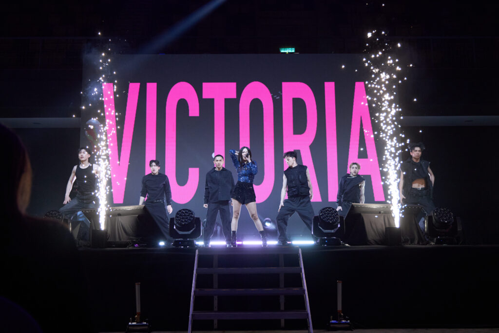 VICTORIA
