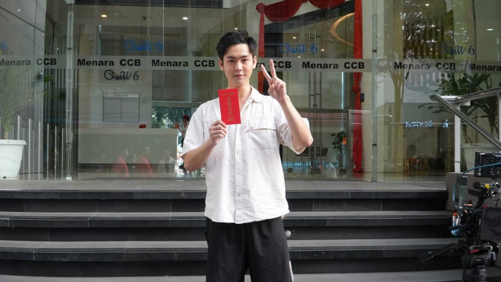 芒果传媒携手Astro打造精品短剧 中国演员于非凡、陈思羽主演《珠宝女王》开机 3 于非凡